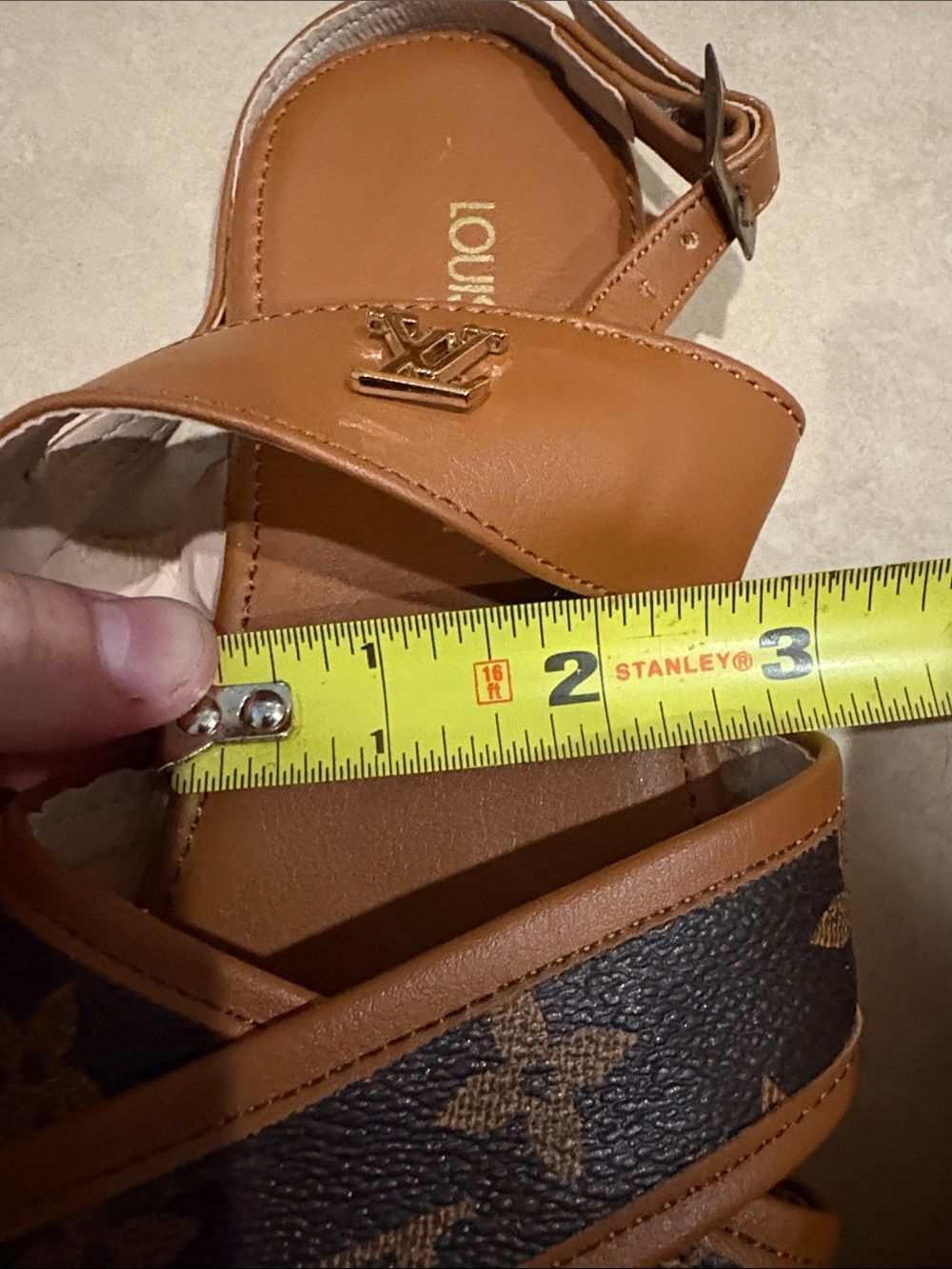 Sandals - Picture 4 of 7